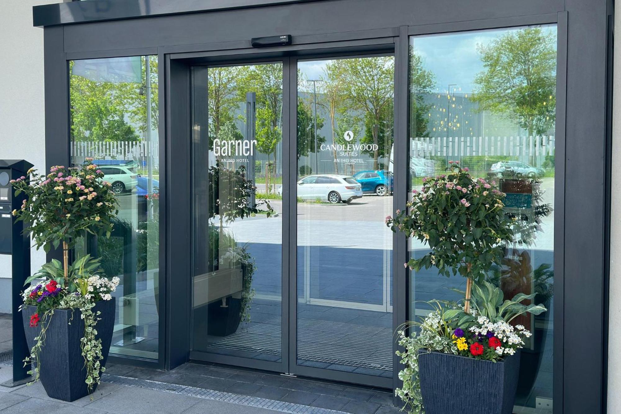 גרסטהופן Candlewood Suites Augsburg מראה חיצוני תמונה